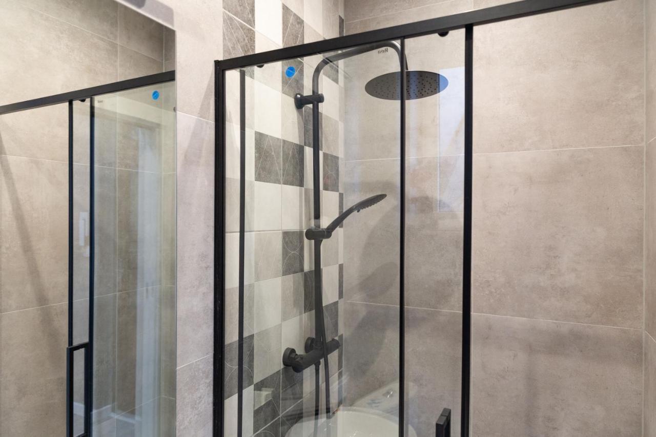 Ferienwohnung Shy But Shining! Lovely, Stylish & Fully Equipped. Krakau Exterior foto